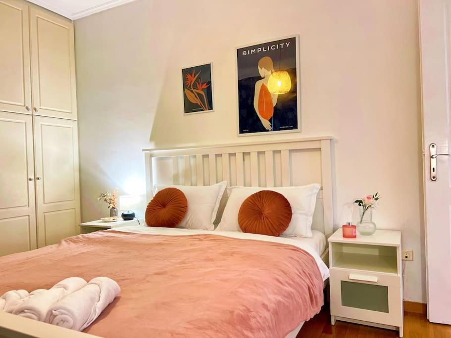 Cozy Fairytal Garden Apartment, Family Friendly, Free Parking, 15 Min To Airport Athènes Extérieur photo