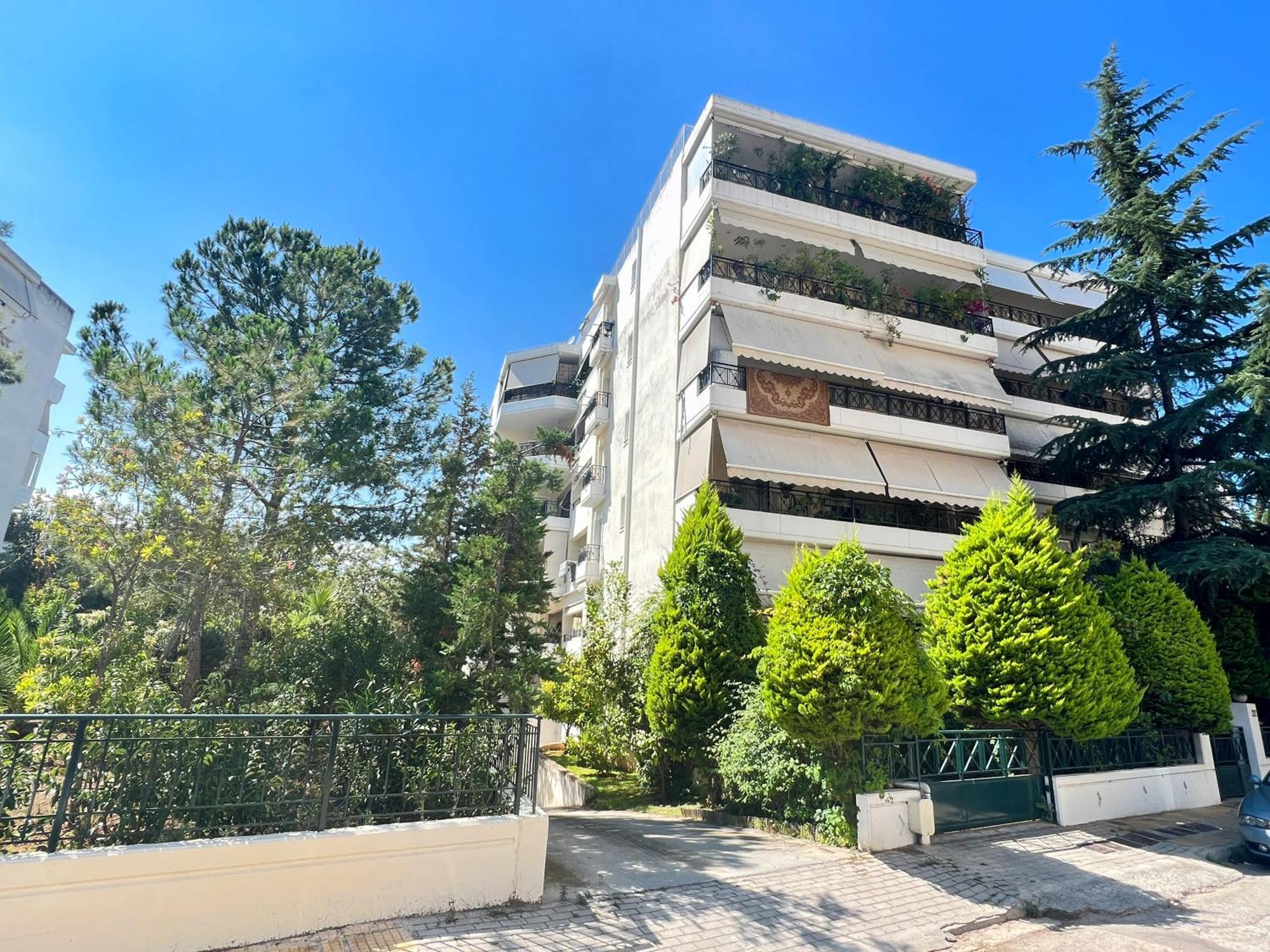 Cozy Fairytal Garden Apartment, Family Friendly, Free Parking, 15 Min To Airport Athènes Extérieur photo