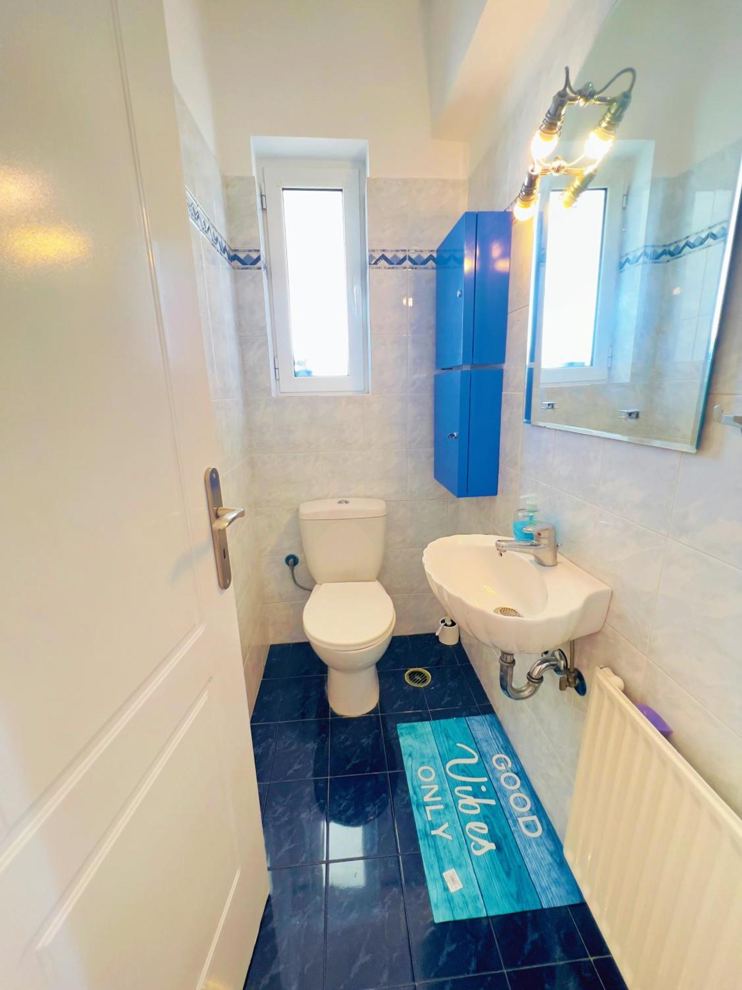 Cozy Fairytal Garden Apartment, Family Friendly, Free Parking, 15 Min To Airport Athènes Extérieur photo