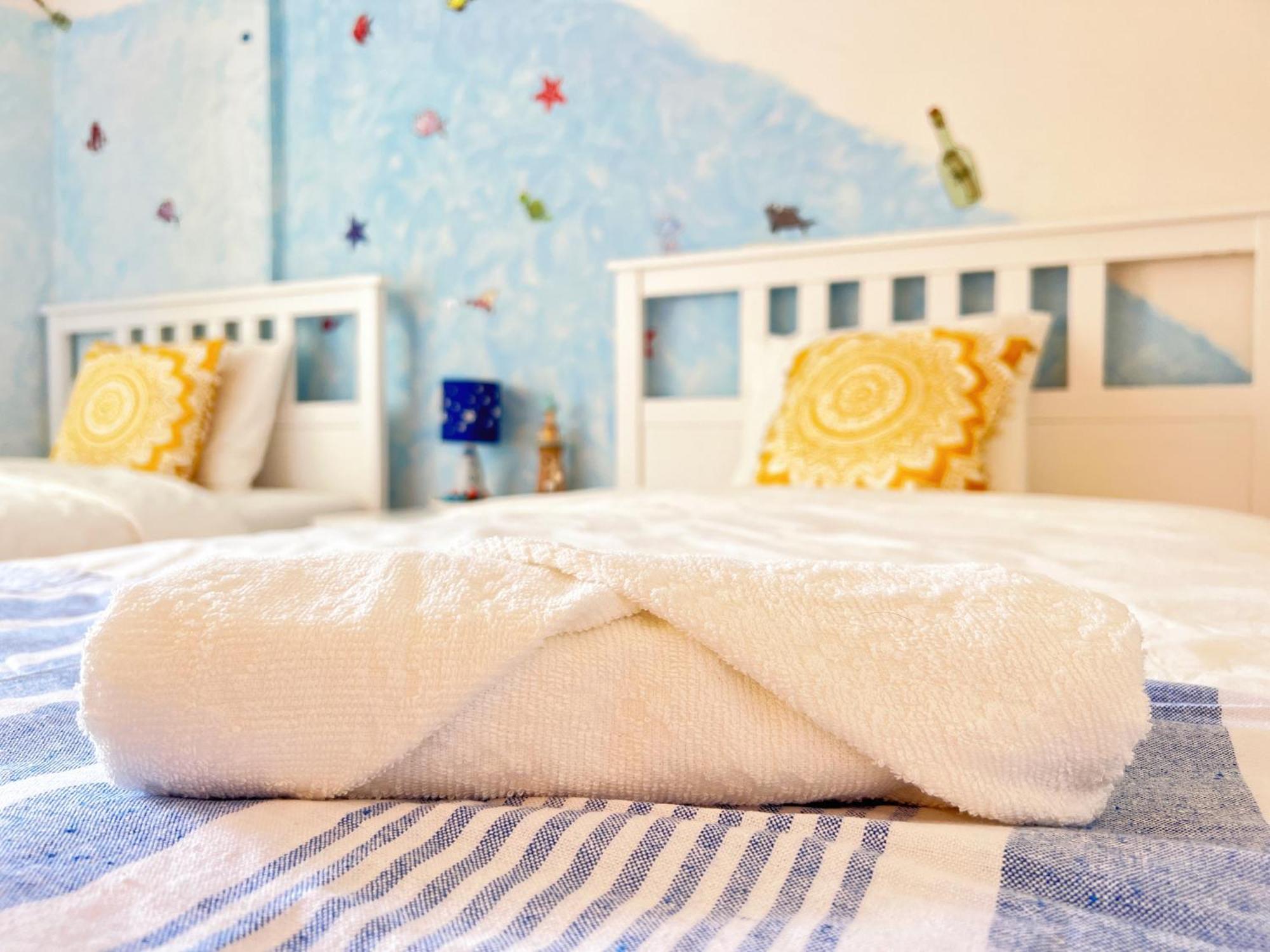 Cozy Fairytal Garden Apartment, Family Friendly, Free Parking, 15 Min To Airport Athènes Extérieur photo