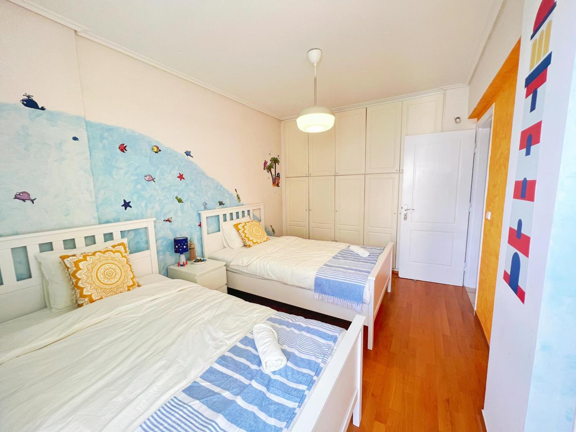 Cozy Fairytal Garden Apartment, Family Friendly, Free Parking, 15 Min To Airport Athènes Extérieur photo