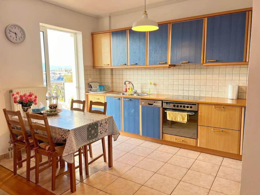 Cozy Fairytal Garden Apartment, Family Friendly, Free Parking, 15 Min To Airport Athènes Extérieur photo